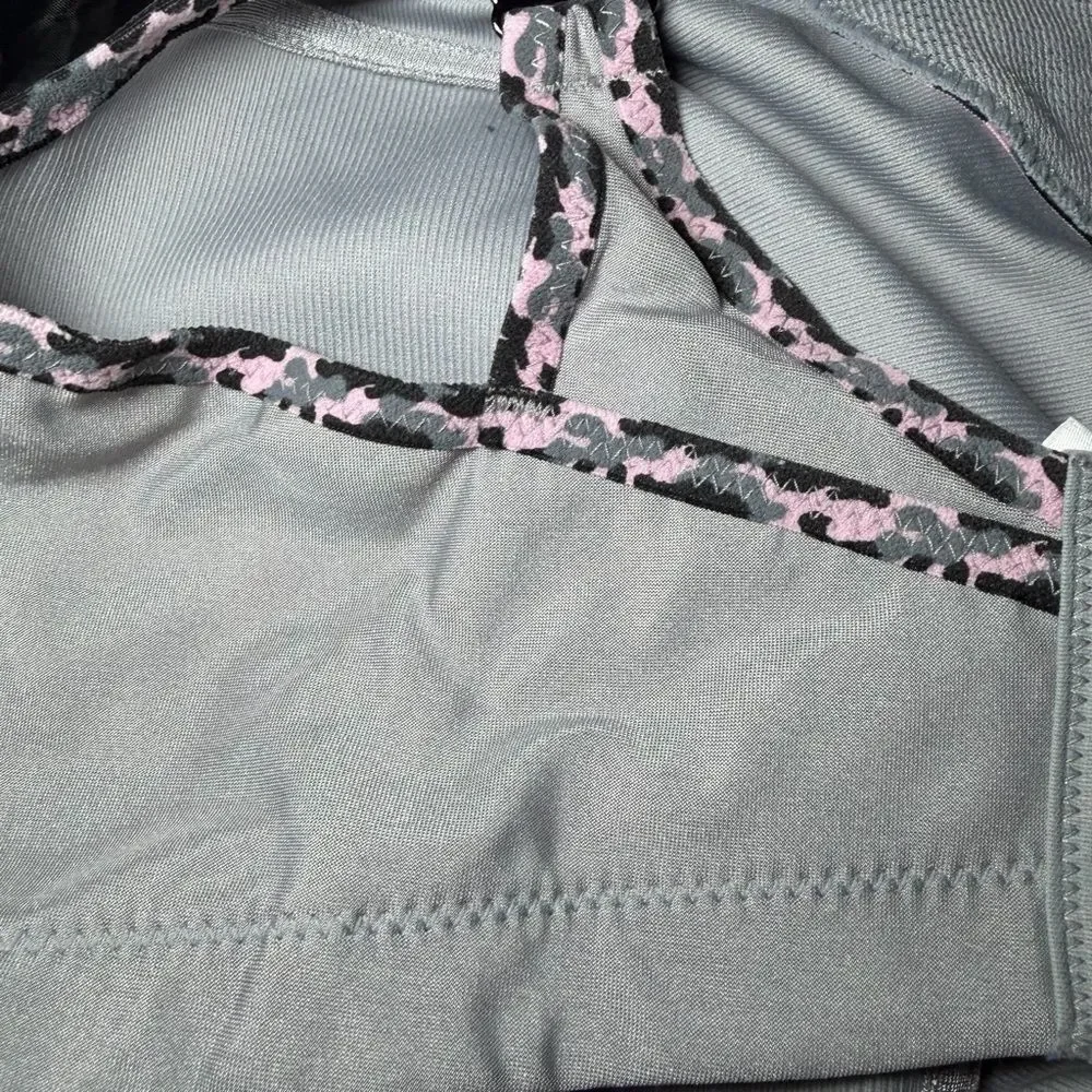 Glamorise Grey/Pink Camo No Bounce Camisole Sports Bra Size 42D